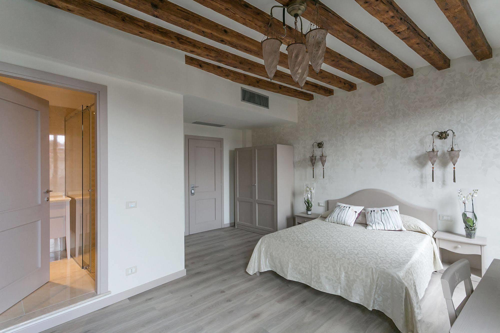 Bed and breakfast Ca' Dell'angelo 2*